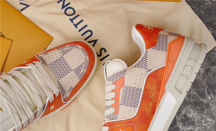 lovt sneaker