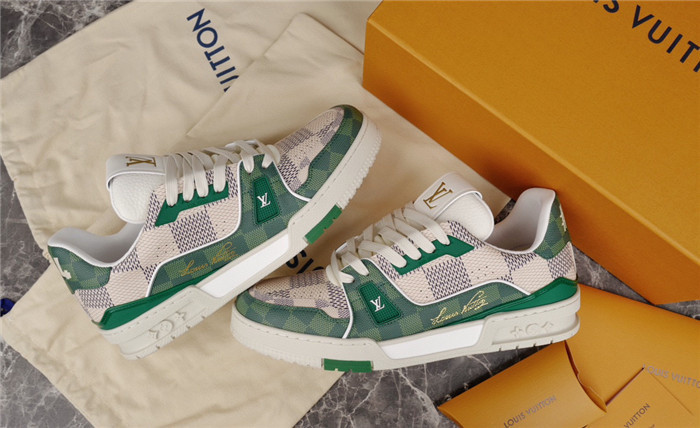 lovt sneaker