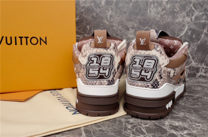 lovt sneaker