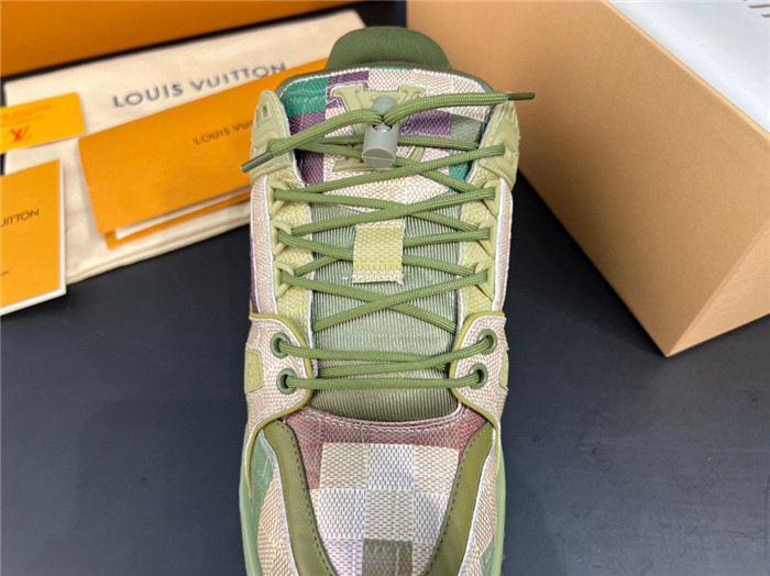 lovt sneaker