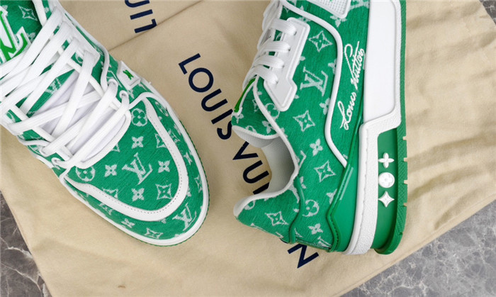 lovt sneaker