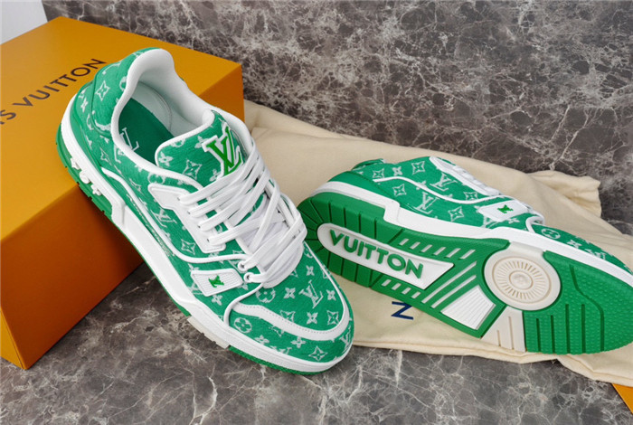 lovt sneaker