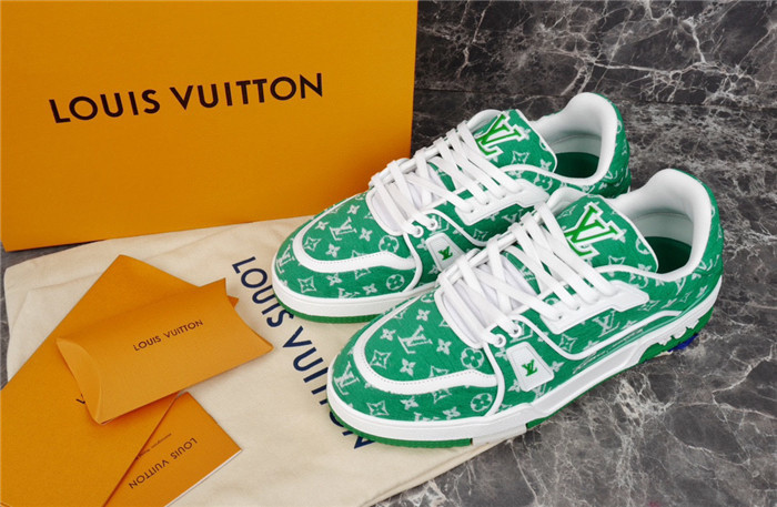 lovt sneaker