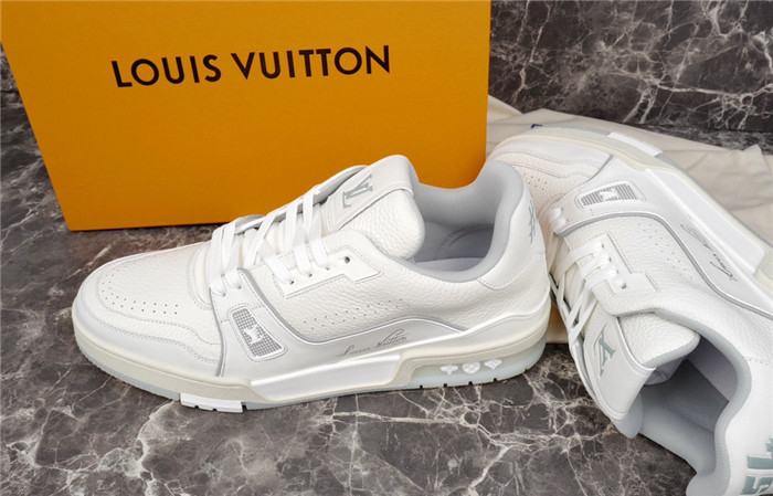 lovt sneaker