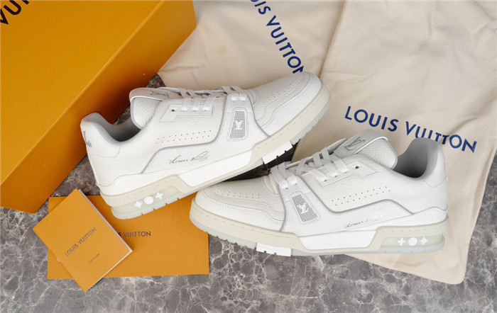 lovt sneaker