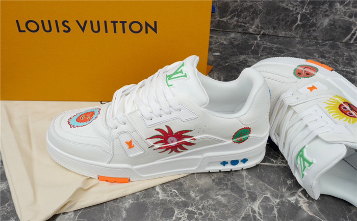 lovt sneaker