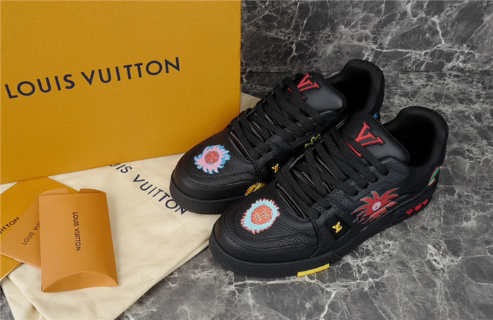 lovt sneaker