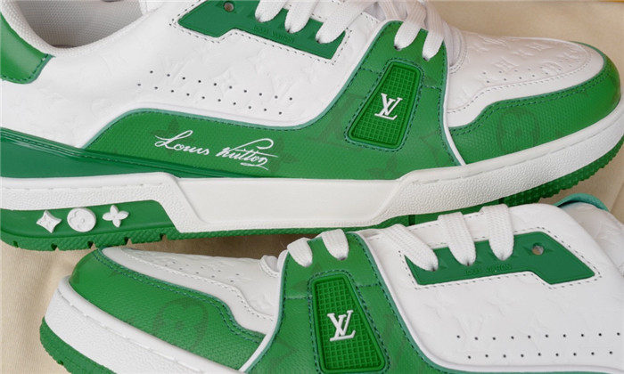lovt sneaker