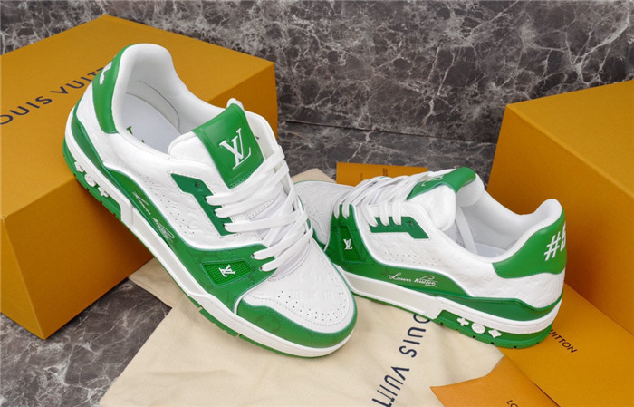 lovt sneaker
