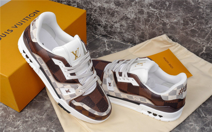 lovt sneaker