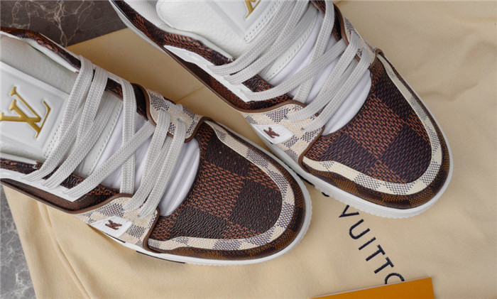 lovt sneaker