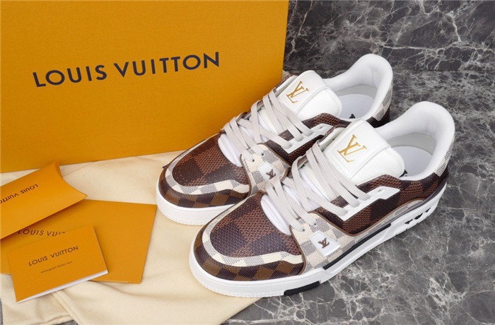 lovt sneaker
