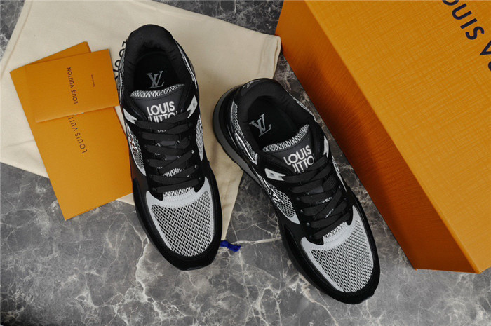 lovt sneaker