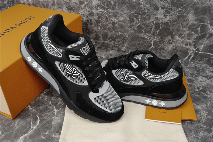 lovt sneaker