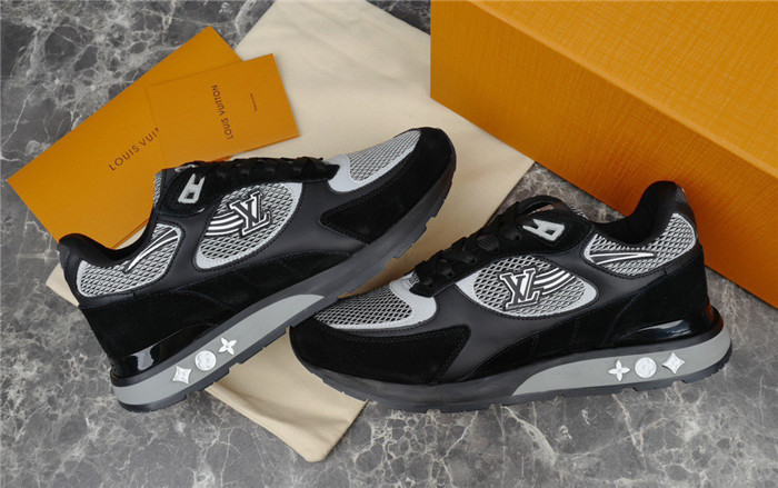 lovt sneaker