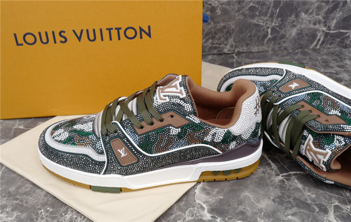 lovt sneaker