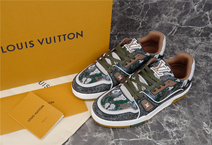 lovt sneaker