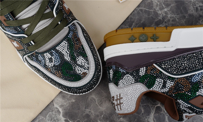 lovt sneaker