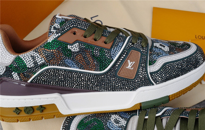 lovt sneaker