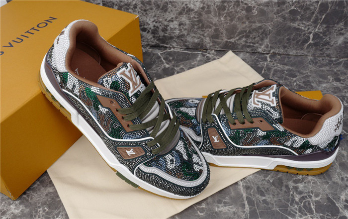 lovt sneaker