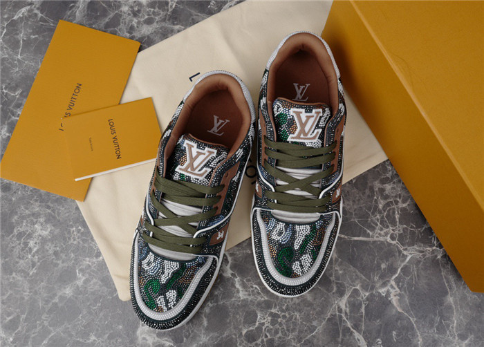 lovt sneaker