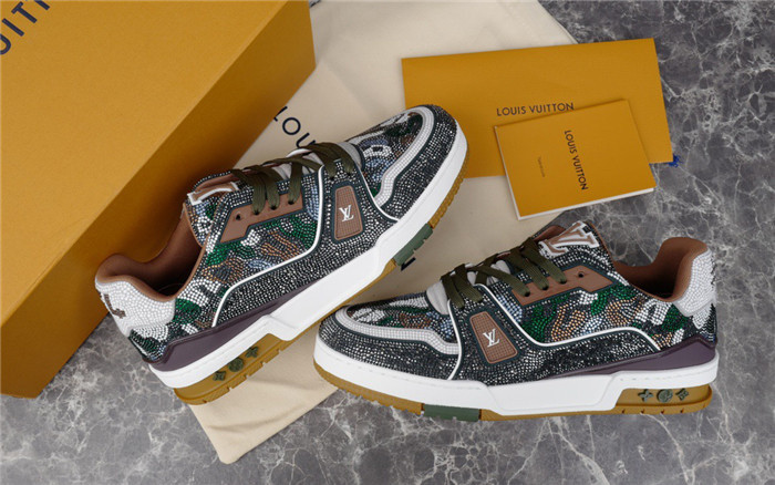 lovt sneaker