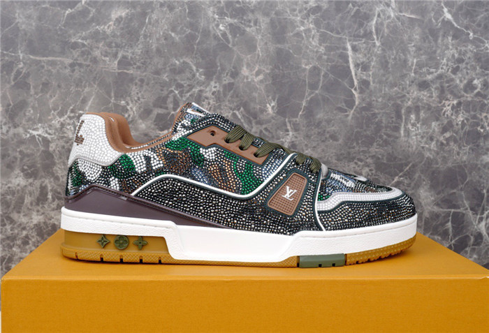 lovt sneaker