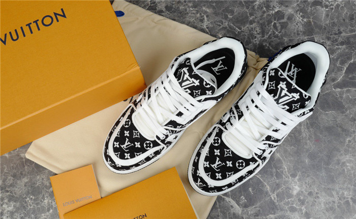 lovt sneaker