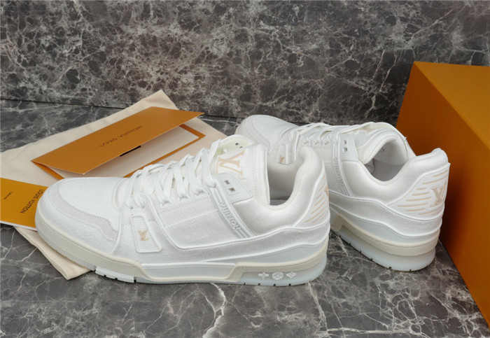 lovt sneaker