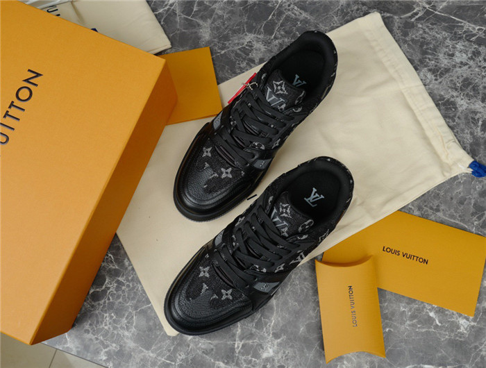 lovt sneaker