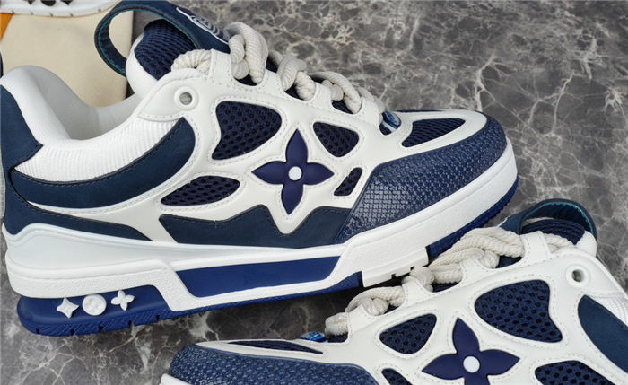 lovt sneaker