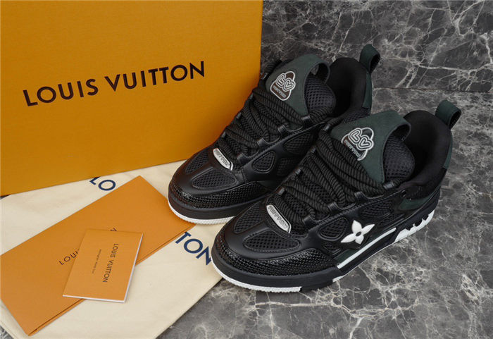 lovt sneaker