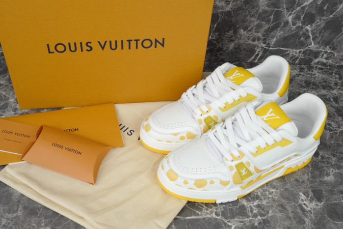 lovt sneaker