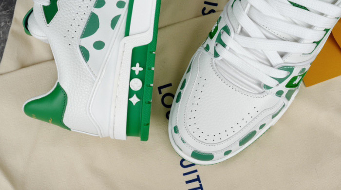 lovt sneaker