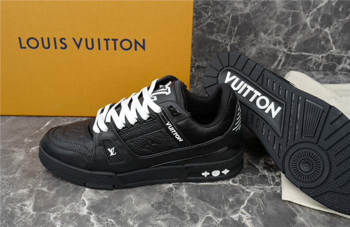 lovt sneaker