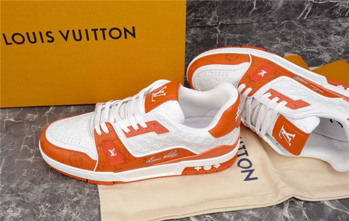 lovt sneaker