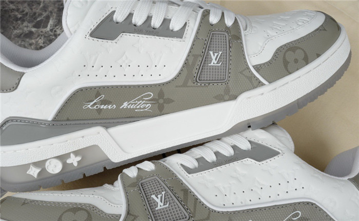lovt sneaker