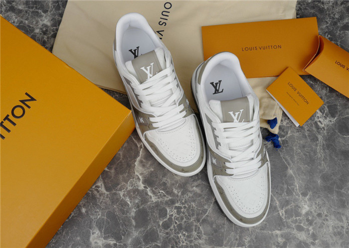lovt sneaker