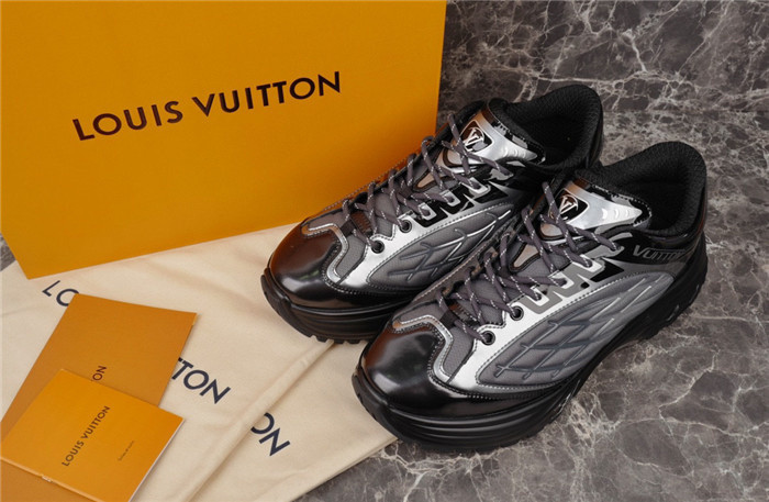 lovt sneaker