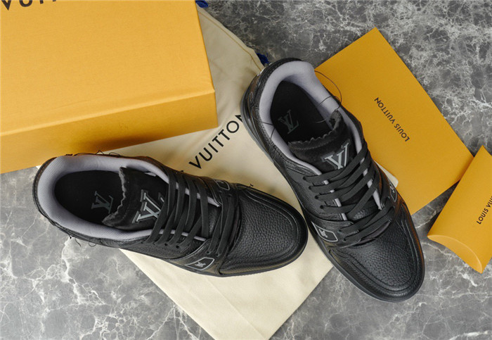 lovt sneaker