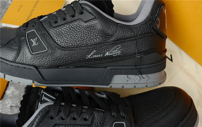 lovt sneaker