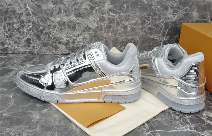 lovt sneaker