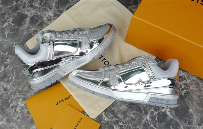 lovt sneaker