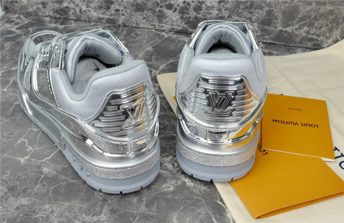 lovt sneaker