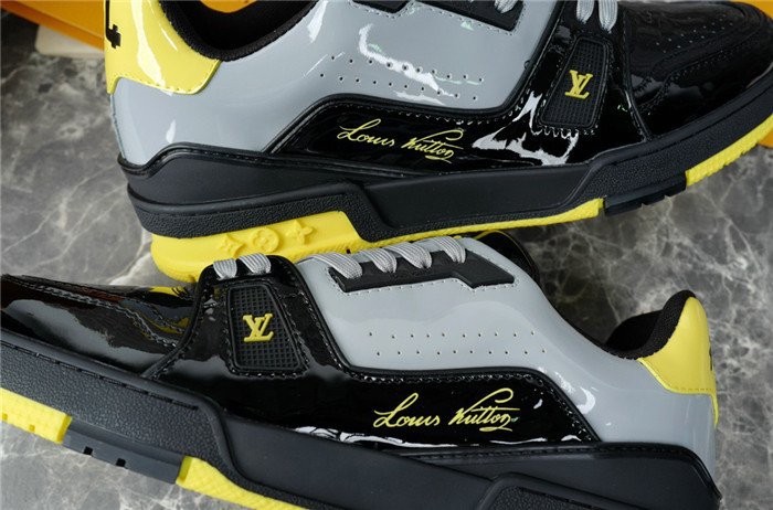 lovt sneaker