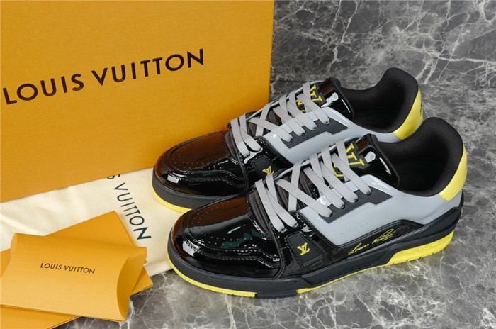 lovt sneaker