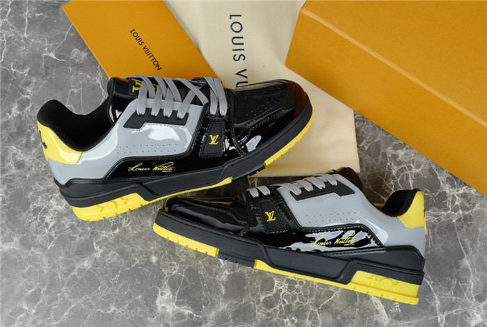 lovt sneaker