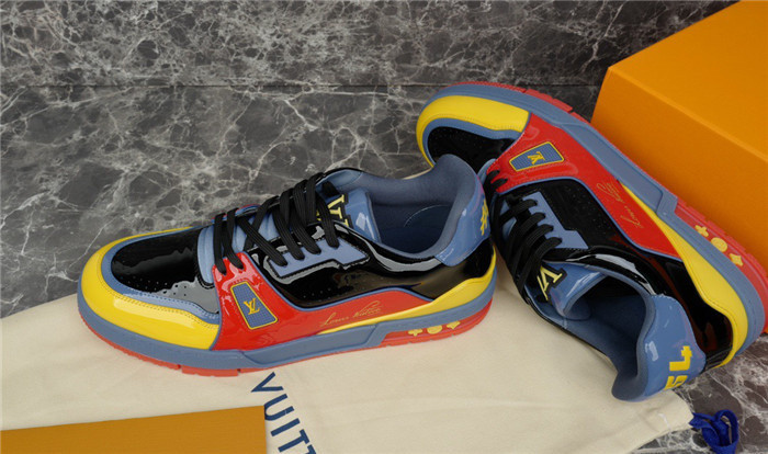 lovt sneaker