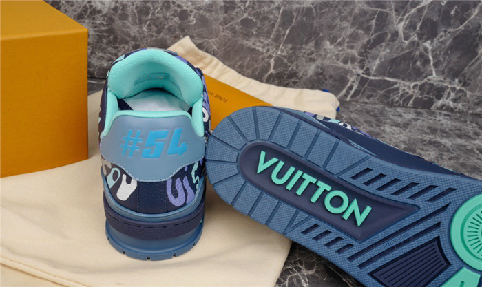 lovt sneaker