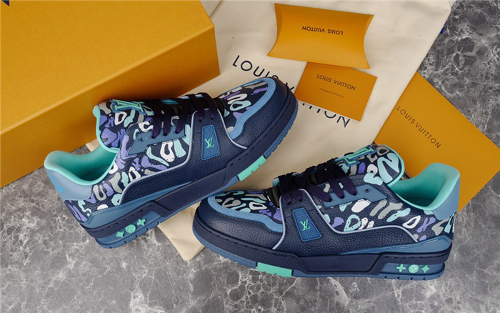 lovt sneaker